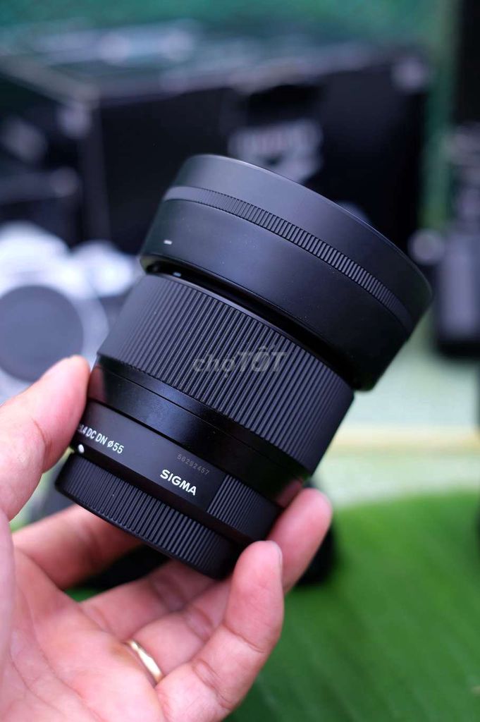 Sigma 56f1.4. (For M43) . Likenew