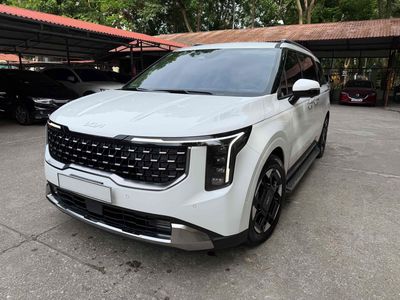 KIA Carnival Premium 2026 8 chỗ Trắng 7800 km