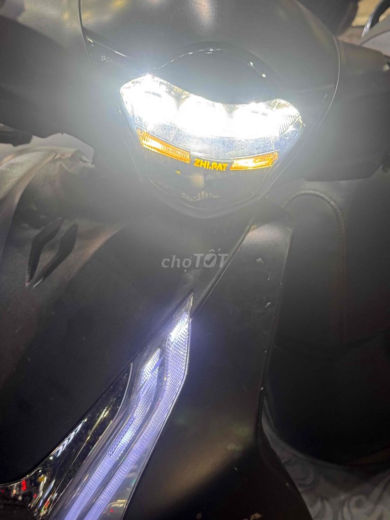 đèn pha ziphat 2013 -2016 mới tinh. Mua bán Phụ tùng xe tại Quận Phú Nhuận Tp Hồ Chí Minh được đăng bởi Lu ly hình 3