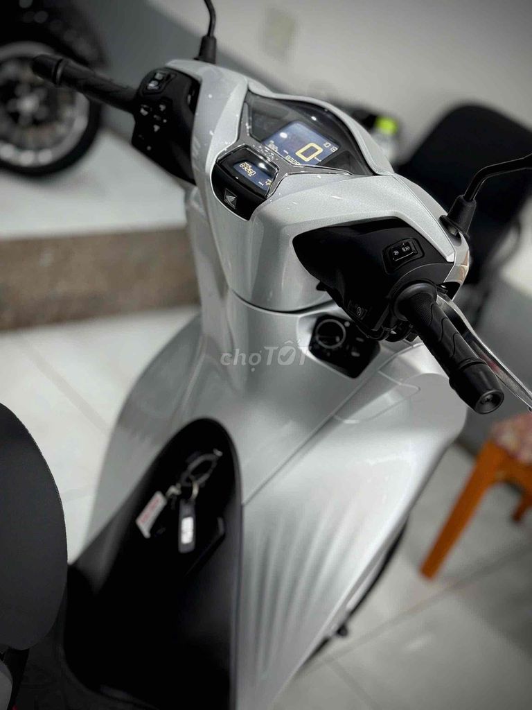Sh125 2024 Odo8k Lướt chính chủ ký. Mua bán Xe máy tại Thị xã Phú Mỹ Bà Rịa - Vũng Tàu được đăng bởi Cửa Hàng Xe Máy Phú Mỹ hình 12