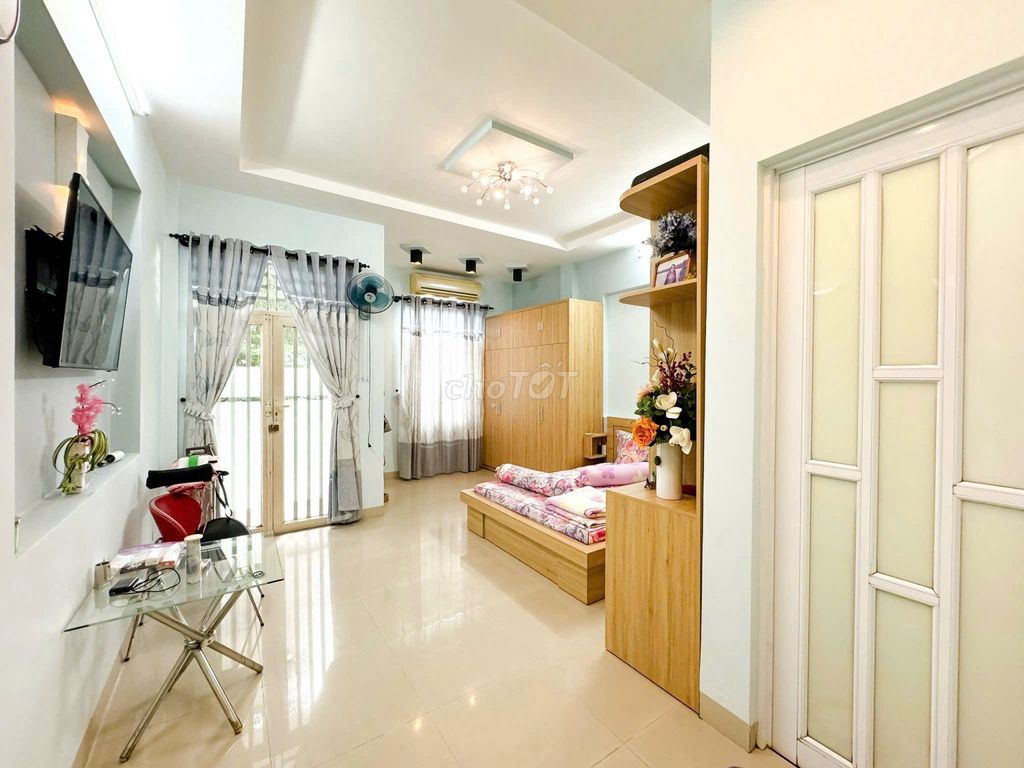 Rent · 3 bd · 110 м² · Quận Sơn Trà, ул. Đường Cao Bá Nhạ