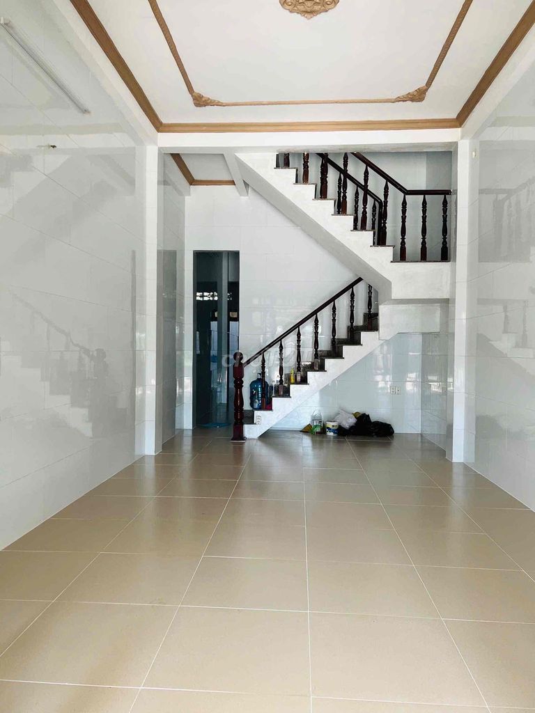 nhà mặt tiền   , 4x20m , 3 phòng ngủ ,2 toilet , trần thị cờ q,12