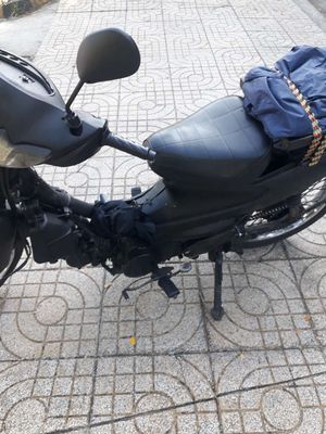 Suzuki Xe máy màu Đen