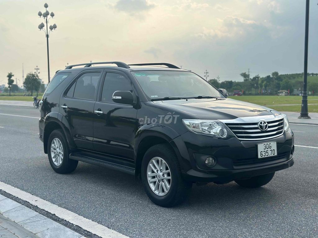 Bán Toyota Fortuner 2013 2.7V 4x2 AT. Mua bán Ô tô tại Thành phố Thái Bình Thái Bình được đăng bởi Trần Hà Auto hình 3