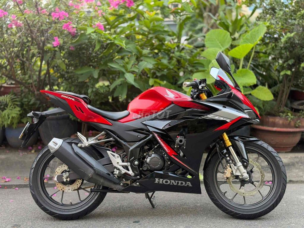 Honda CBR150R 2023 Đỏ Đen. Mua bán Xe máy tại Quận 6 Tp Hồ Chí Minh được đăng bởi Quang Rambo  hình 2