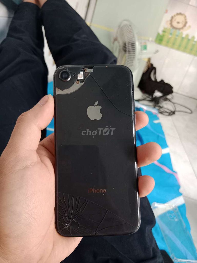 IPHONE 8G 64GB