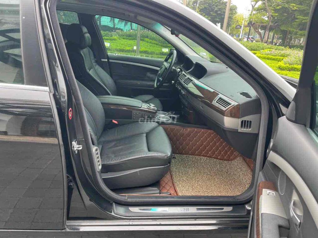 BÁN BMW 750Li ĐK 2008 MỚI NHẤT VIỆT NAN ***. Mua bán Ô tô tại Quận Long Biên Hà Nội được đăng bởi Em Minh hình 8