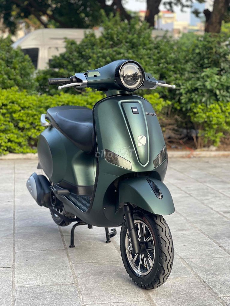 Vespa 50 Roma 2023 chính chủ xe như mới. Mua bán Xe máy tại Quận Cầu Giấy Hà Nội được đăng bởi Anh Khoa hình 3