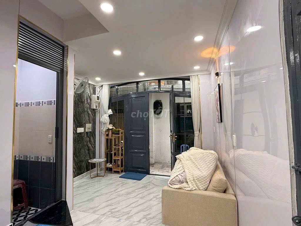 Аренда · 2 комн. · 23 м² · Quận Bình Thạnh, ул. Đường Phan Văn Trị
