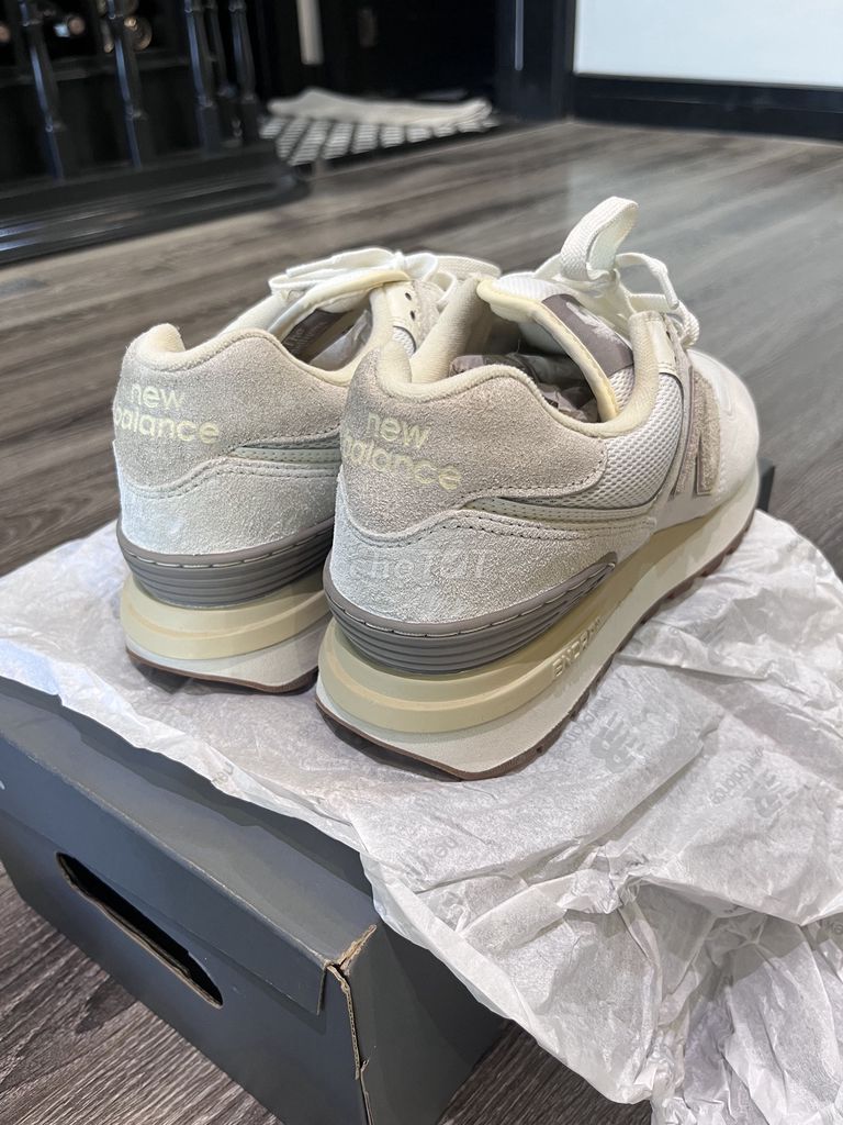 Giày thể thao New Balance 42 Da lộn, vải. Mua bán Giày dép tại Quận Thanh Xuân Hà Nội được đăng bởi Nam hình 1