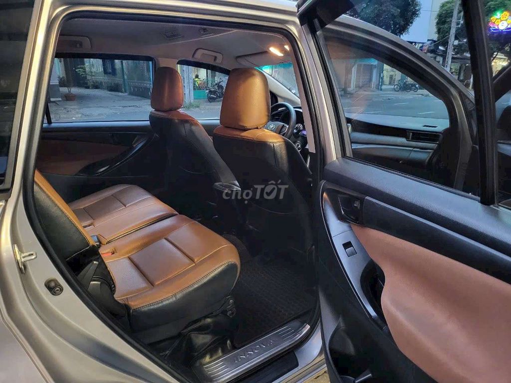 TOYOTA_INNOVA 2.0E SX 12/2019 MT Số Sàn MỚI 98%. Mua bán Ô tô tại Quận 5 Tp Hồ Chí Minh được đăng bởi Mr Thiên hình 8