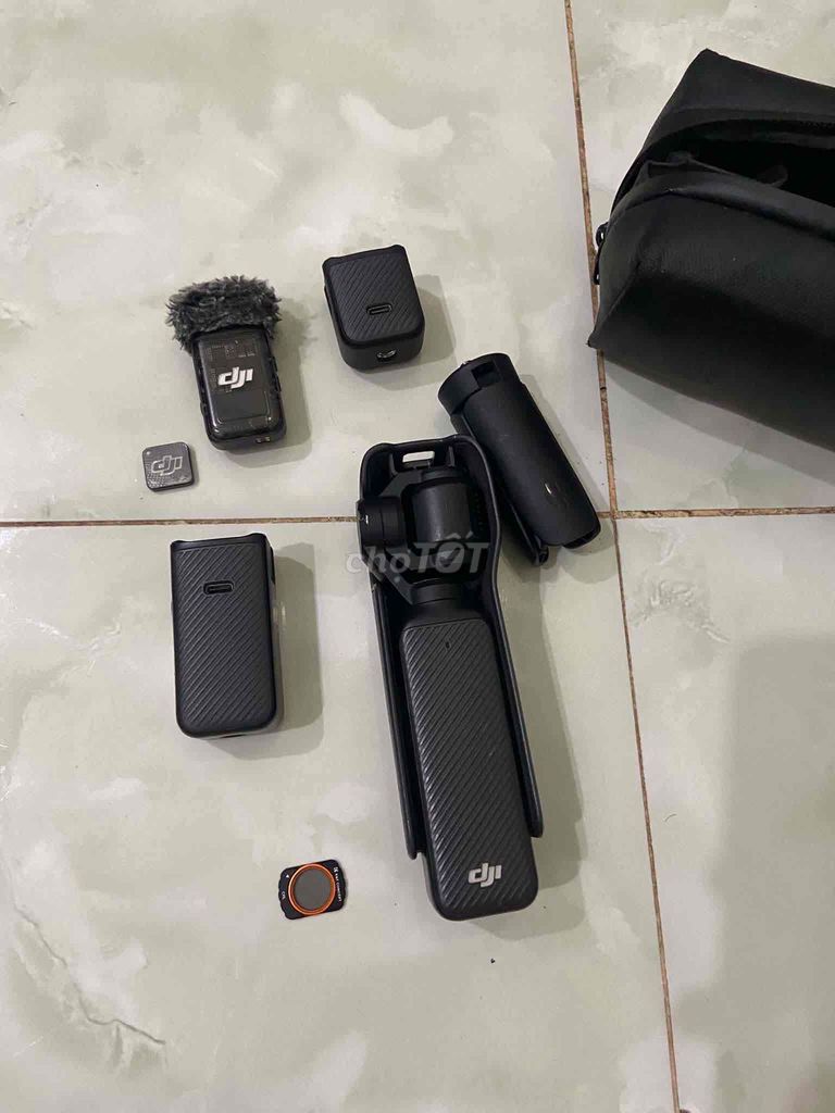 DJI Osmo Pocket 3 Combo Đen. Mua bán Máy ảnh, Máy quay tại Thành phố Thủ Đức Tp Hồ Chí Minh được đăng bởi Suong Thu hình 1