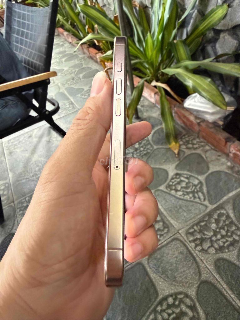 ban gl Apple iPhone 16 Pro Max 512GB Vàng 98%. Mua bán Điện thoại tại Quận 12 Tp Hồ Chí Minh được đăng bởi trần anh hùng hình 1