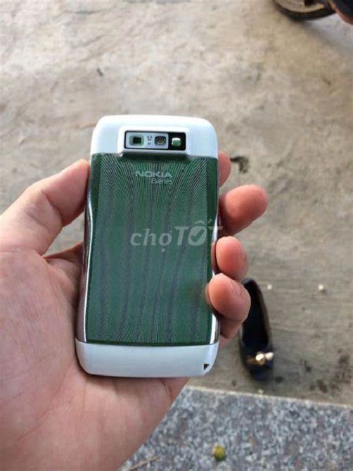 Điện thoại Nokia E71 Finland full box 99 nhiều màu. Mua bán Điện thoại tại Quận Đống Đa Hà Nội được đăng bởi LÊ MINH hình 3