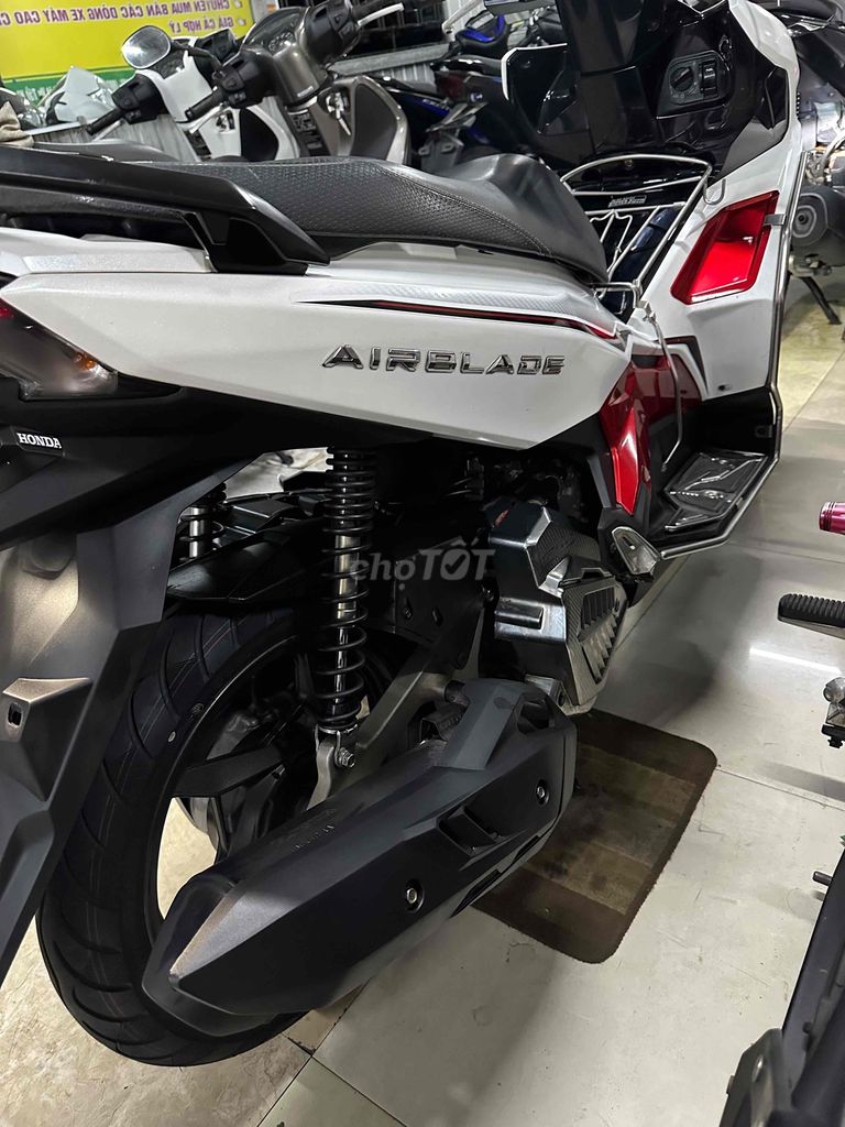 📌📣 AB 2020 trắng rất đẹp. Hỗ trợ trả góp. Mua bán Xe máy tại Thành phố Huế Thừa Thiên Huế được đăng bởi Xe Máy Nhật Vy hình 6