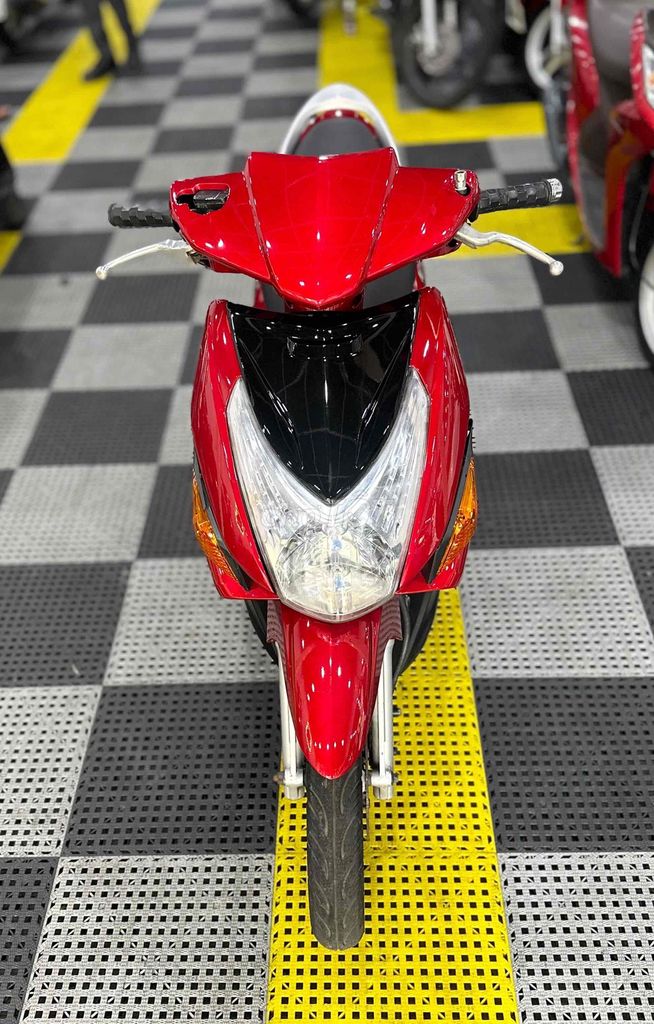 Click đẹp, máy êm thì thầm bao vọt biển SG. Mua bán Xe máy tại Quận 8 Tp Hồ Chí Minh được đăng bởi Quân  hình 6