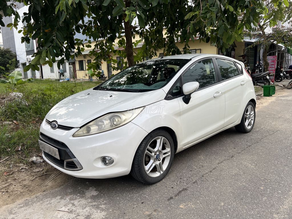 Ford Fiesta 2013 Sport 1.6 AT - 95000 km. Mua bán Ô tô tại Quận Liên Chiểu Đà Nẵng được đăng bởi Phát hình 1