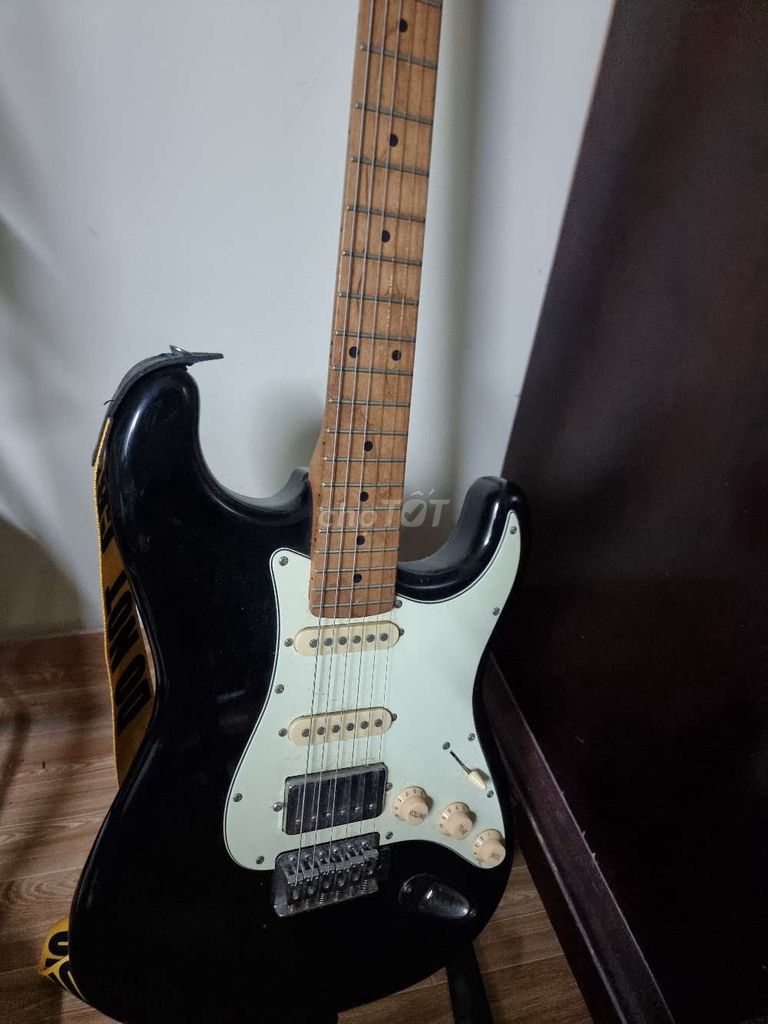 Guitar điện Sqoe Sest 600 Đen Mới 97%. Mua bán Nhạc cụ tại Quận Thanh Khê Đà Nẵng được đăng bởi Khải Trần hình 1