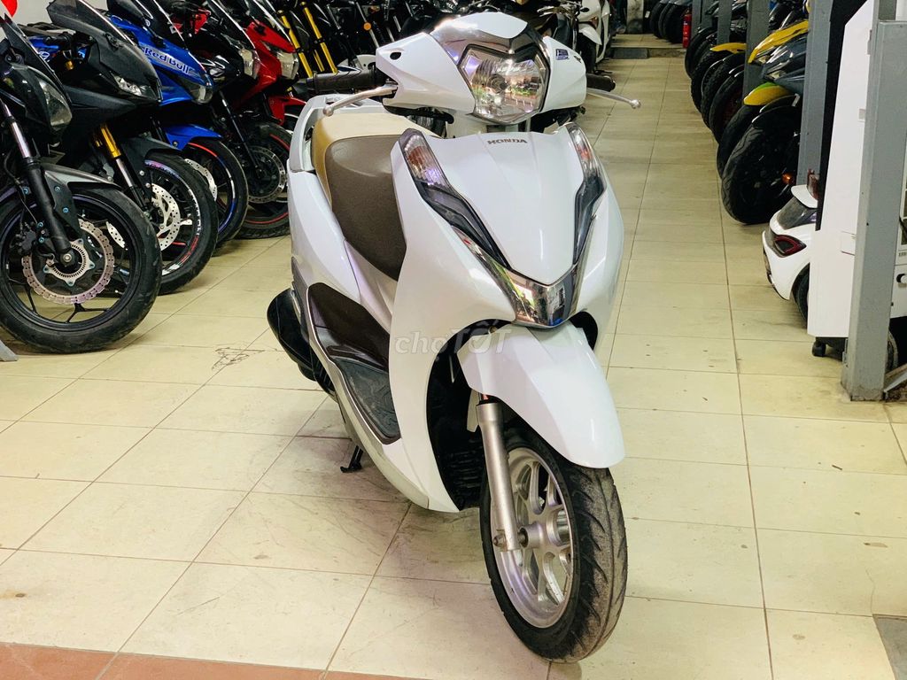 XE MÁY THỊNH PHÁT - LEAD 125 TRẮNG BIỂN HÀ NỘI. Mua bán Xe máy tại Quận Bắc Từ Liêm Hà Nội được đăng bởi XE MÁY THỊNH PHÁT XE LƯỚT GIÁ RẺ hình 2