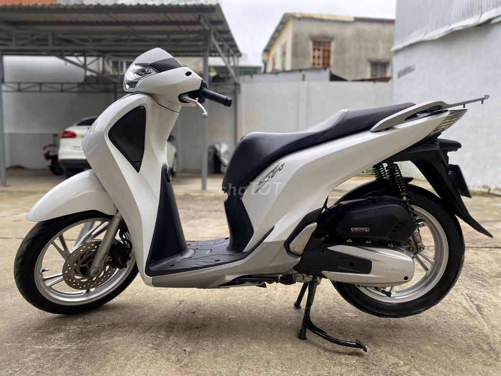 Sh 125 trắng đk 2018 xe đẹp máy rin êm chính chủ. Mua bán Xe máy tại Quận Thanh Khê Đà Nẵng được đăng bởi Long hình 3