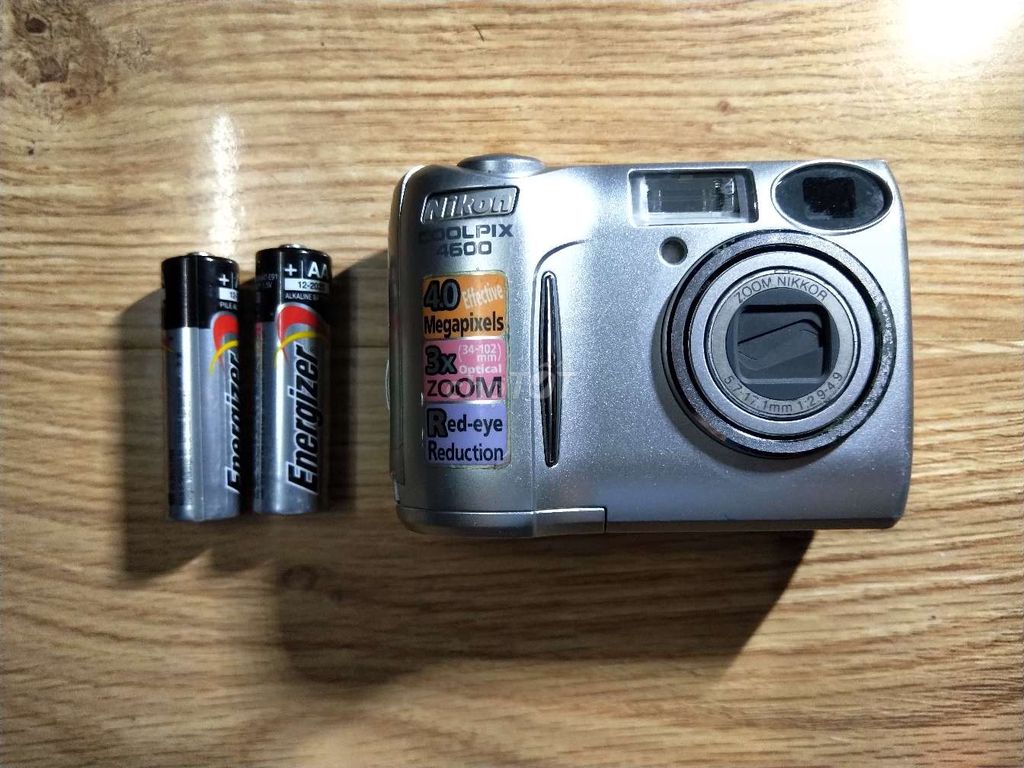 Máy ảnh Nikon Coolpix 4600- 4.0MP- 3x- xtay Nhật