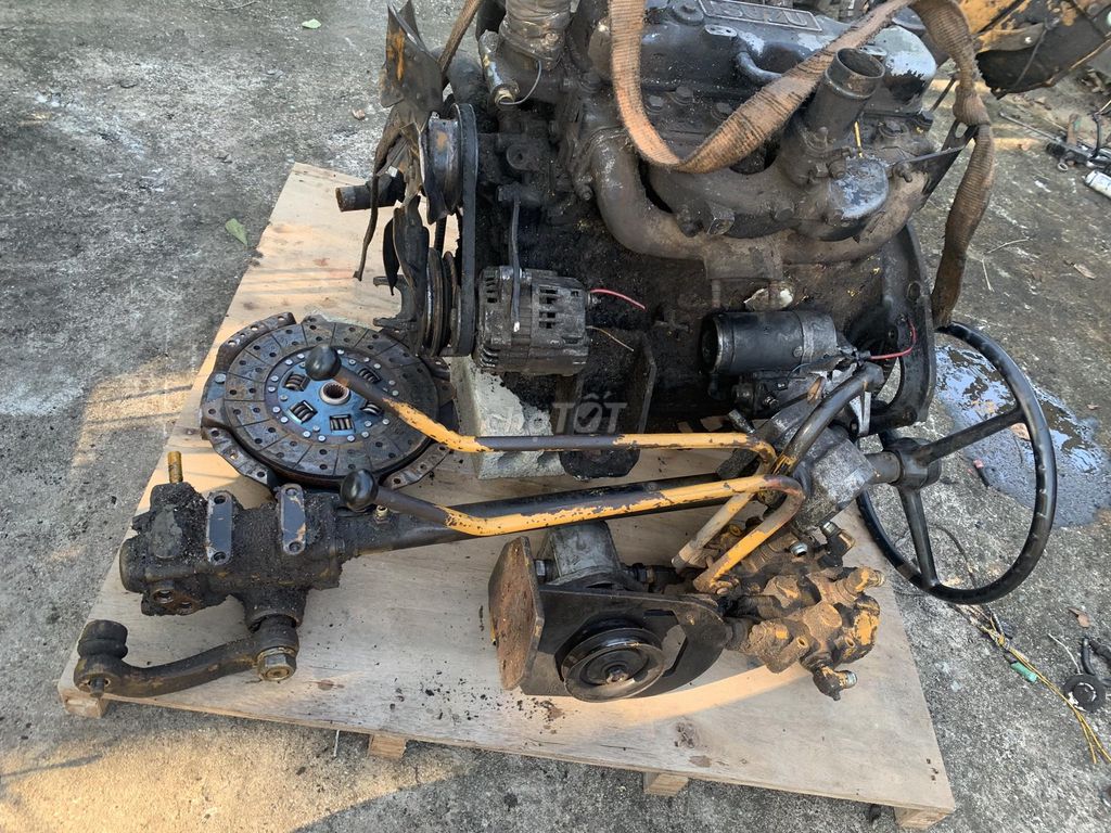 Động cơ c240 và bót bơm tất cả. Mua bán Phụ tùng xe tại Huyện An Lão Hải Phòng được đăng bởi Ngô quang trung hình 2