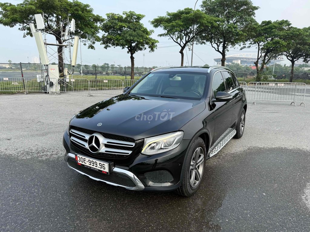 Chính chủ Bán xe Mercedes Benz GLC 2018. Mua bán Ô tô tại Quận Nam Từ Liêm Hà Nội được đăng bởi Quốc Toản hình 8