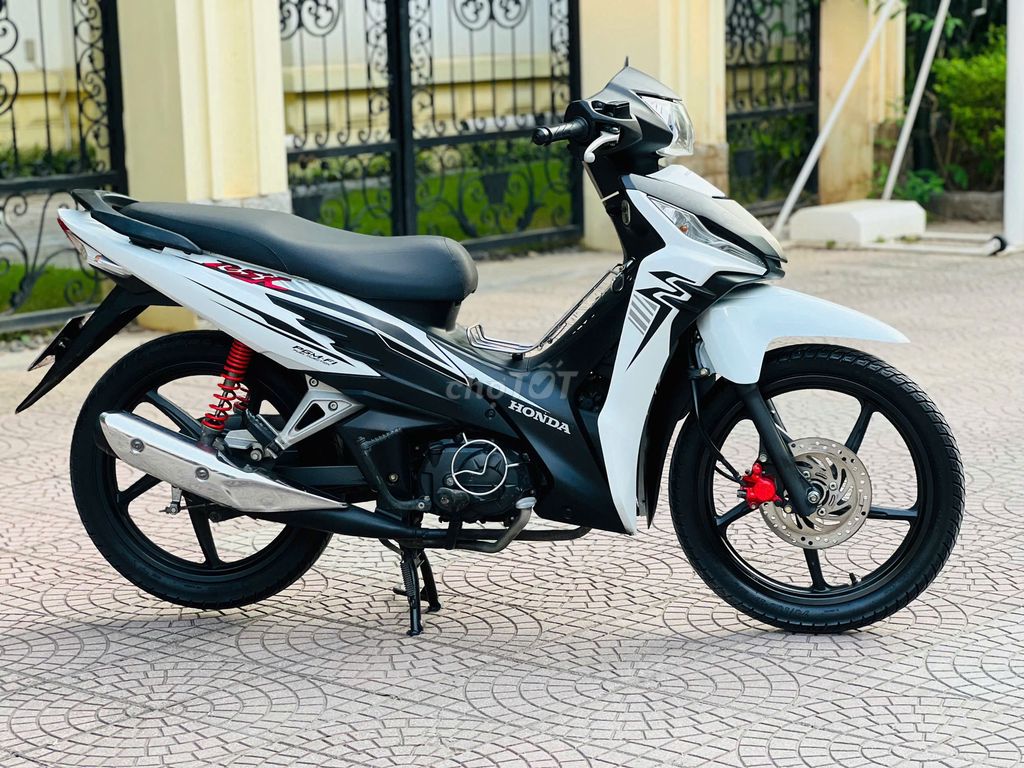 HONDA WAVE RSX FI TRẮNG ĐEN XE 1 CHỦ TỪ ĐẦU. Mua bán Xe máy tại Quận Cầu Giấy Hà Nội được đăng bởi TUẤN MINH hình 3