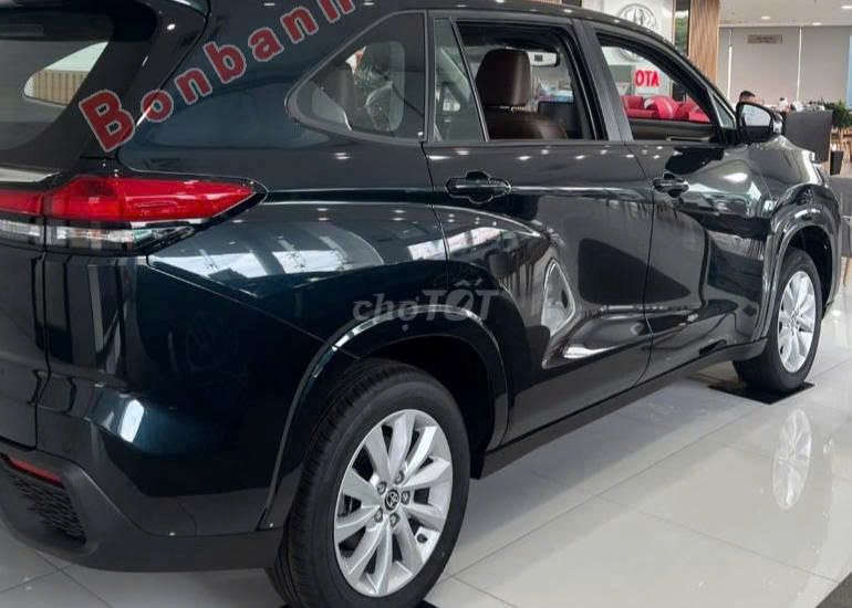 Innova cross - 2.0 2025 -  Hỗ trợ trả góp đến 85%. Mua bán Ô tô tại Thành phố Thủ Đức Tp Hồ Chí Minh được đăng bởi Thảo Ly Suối Tiên Ford hình 3