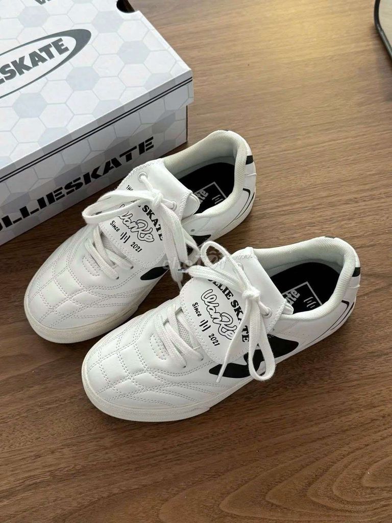 Giày đá bóng Wanke Đen trắng Unisex