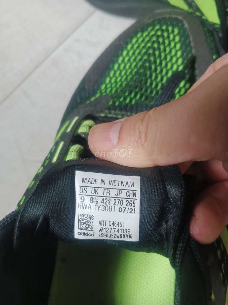 Giày adidas mang vài lần