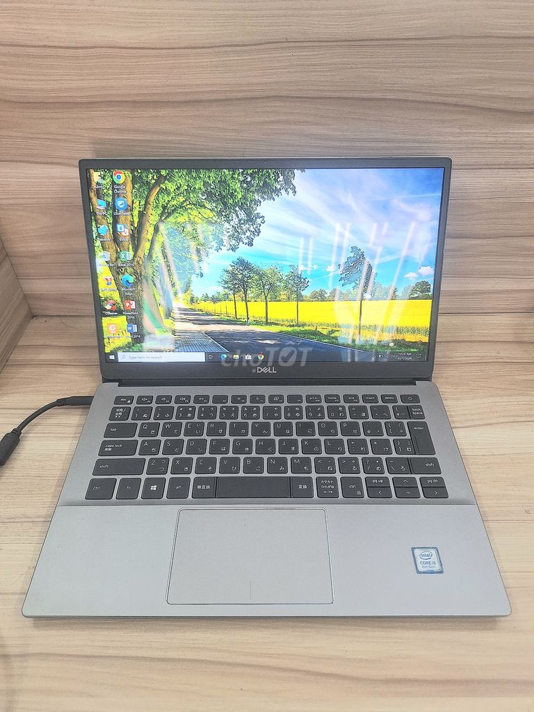 Laptop Dell 3301 i5-8265u,8G,256G,13,3"FHD,zin100%