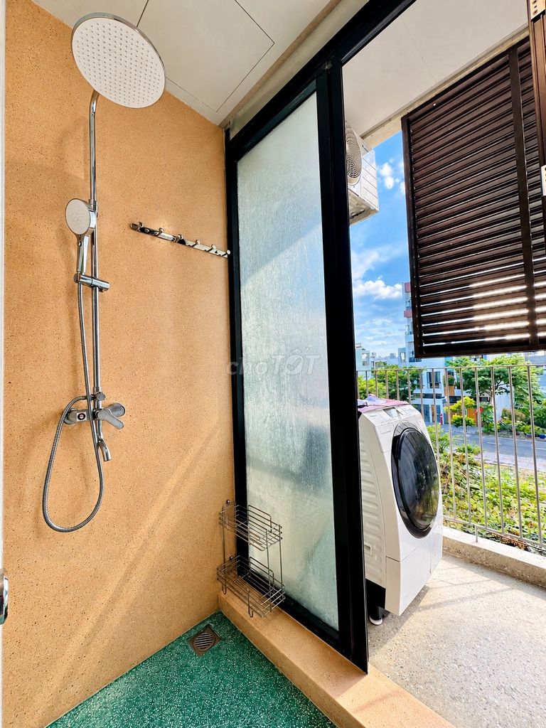 1-bedroom apartment with big balcony near Minh Mạng bridge — photo 12