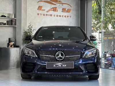 Mercedes Benz 2019 C 300 AMG -Xanh Nội Thất Đen