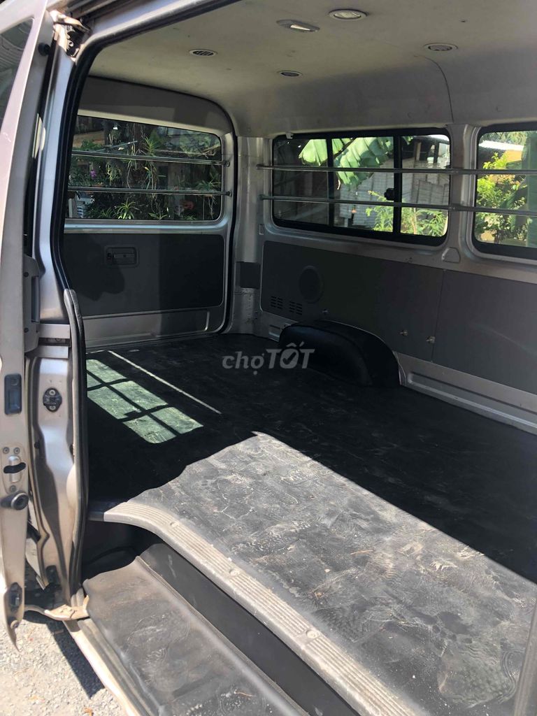 Toyota Hiace 2005 Commuter 2.7 - 70000 km. Mua bán Ô tô tại Huyện Củ Chi Tp Hồ Chí Minh được đăng bởi Truong Vu hình 10