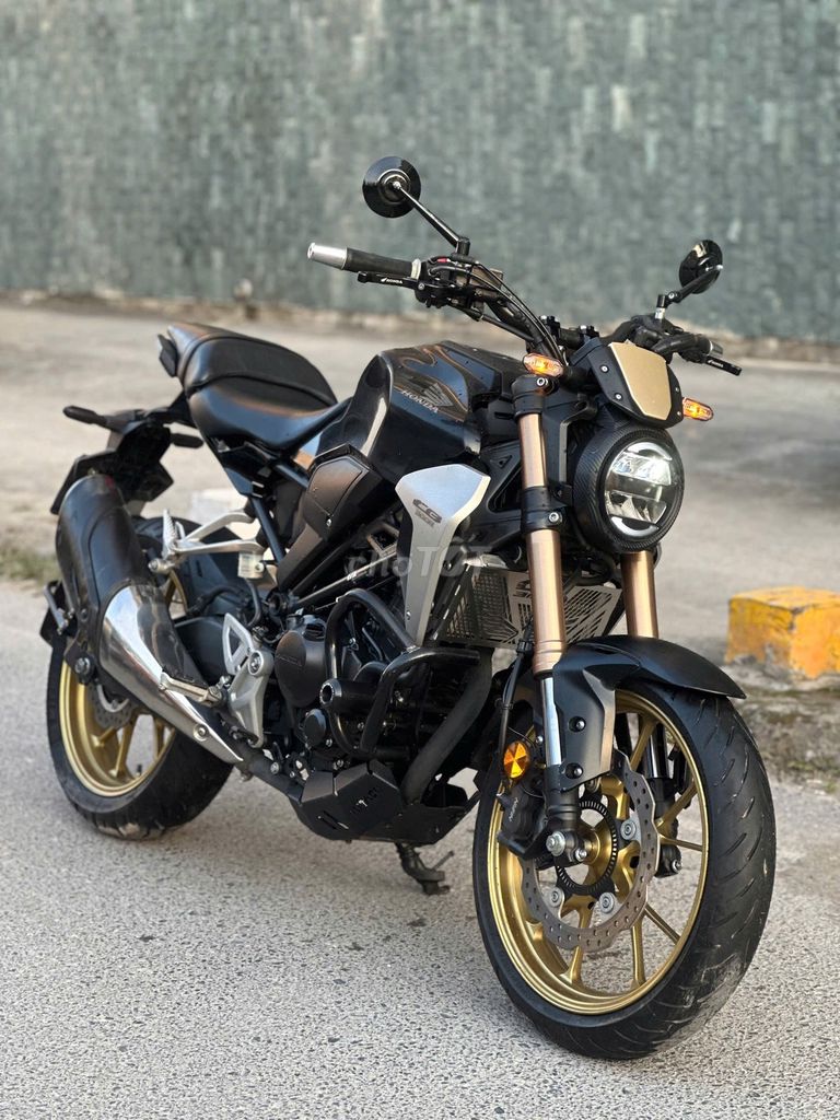 Honda CB300 2022 biển 29 có trả góp trao đổi ✅. Mua bán Xe máy tại Quận Hoàng Mai Hà Nội được đăng bởi Phú Lý hình 2