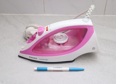 Bàn ủi hơi nước hãng Philips Feather Light GC1418. Mua bán Nội thất, đồ gia dụng khác tại Quận 6 Tp Hồ Chí Minh được đăng bởi Anh Leader