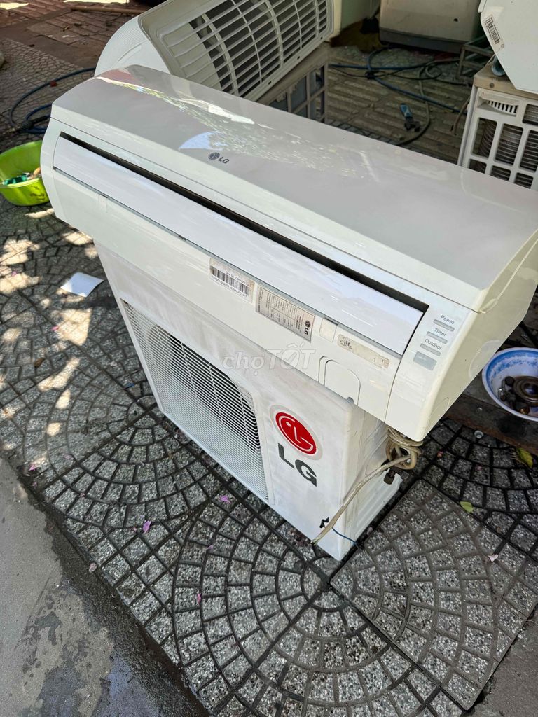 thanh lý máy lạnh LG 1.0HP còn mới tin