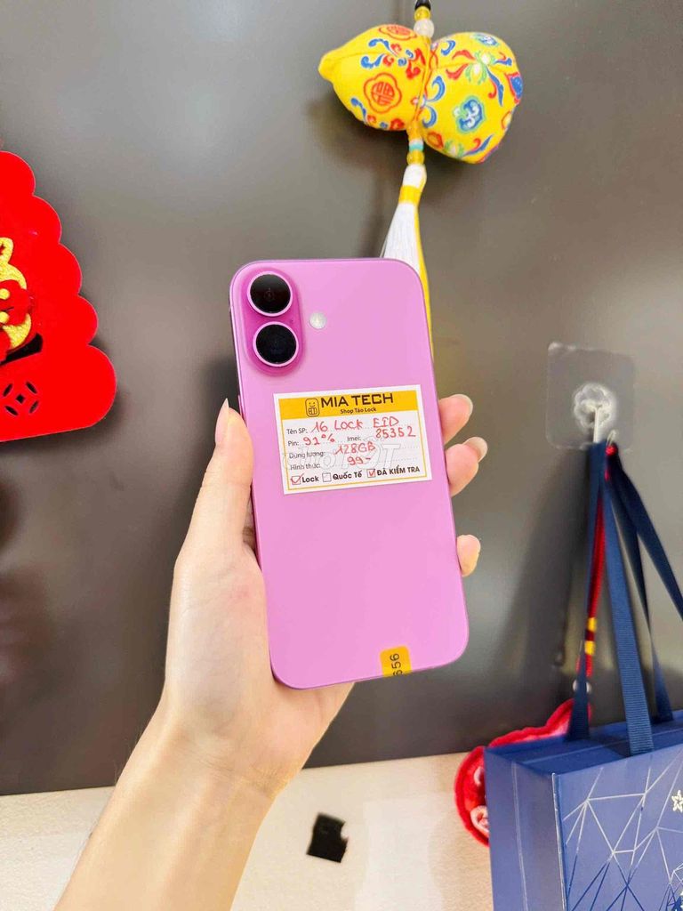 Apple iPhone 16 Lock 128GB Hồng 99%. Mua bán Điện thoại tại Quận Ba Đình Hà Nội được đăng bởi Huy Trần hình 1