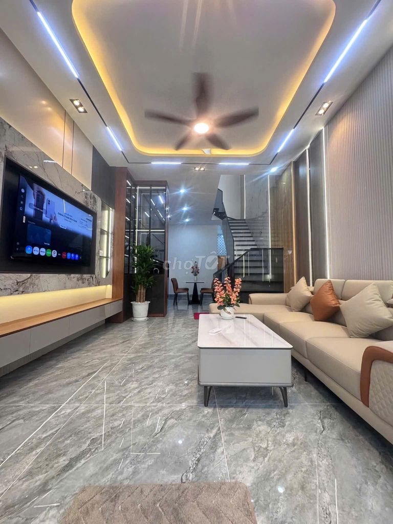 Дом 3 этажа, широкий переулок 151 Ау Ко, Хоа Кхань Бак