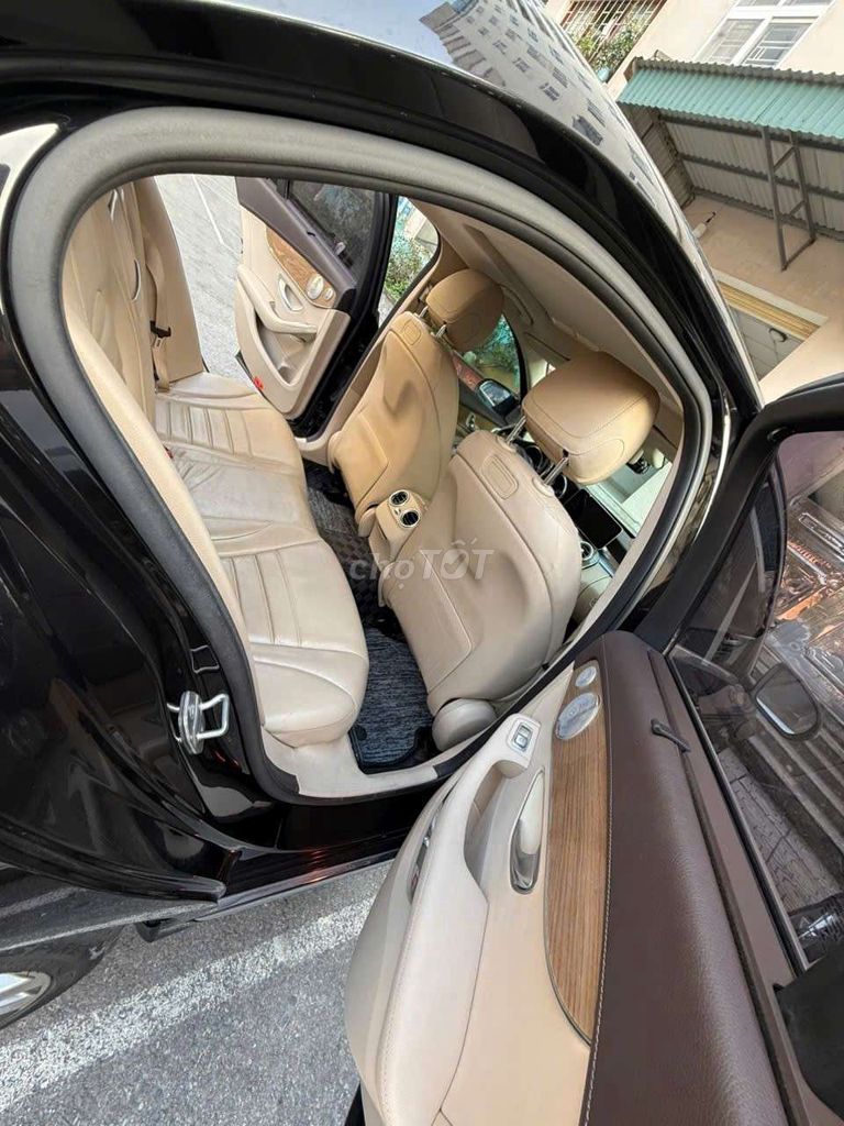 Mercedes Benz C Class 2017 C250 Exclusive đẹp. Mua bán Ô tô tại Huyện Gia Lâm Hà Nội được đăng bởi Bá Hòa hình 7