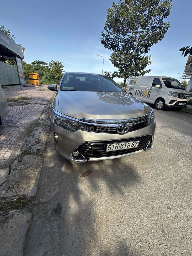 Toyota Camry 2018 2.5Q - 62000 km. Mua bán Ô tô tại Thành phố Biên Hòa Đồng Nai được đăng bởi Nguyễn Thành Đạt hình 5