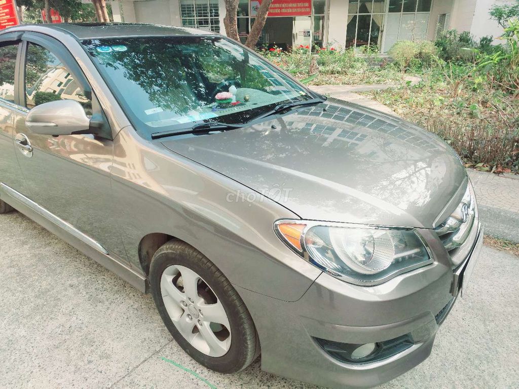 Hyundai Avante 2014 1.6 AT đăng kí 2015 - 92000 km