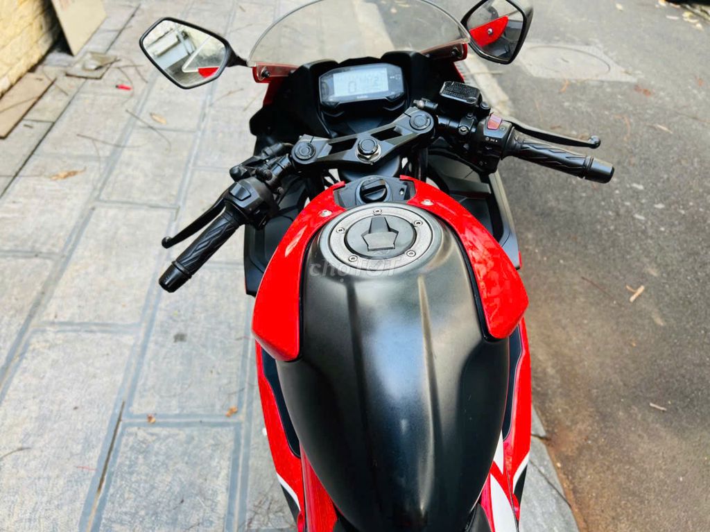 SUZUKI GSX 150R NGUYÊN ZIN CHÍNH CHỦ. Mua bán Xe máy tại Quận Nam Từ Liêm Hà Nội được đăng bởi MAI HÒA hình 3