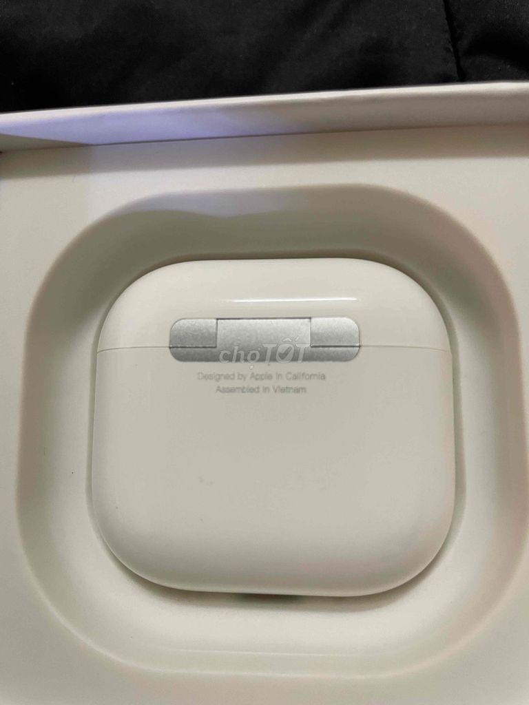 Tai nghe Apple AirPods 4 (ANC). Mua bán Tivi, Âm thanh tại Quận Hoàn Kiếm Hà Nội được đăng bởi Đoàn Văn Long hình 1