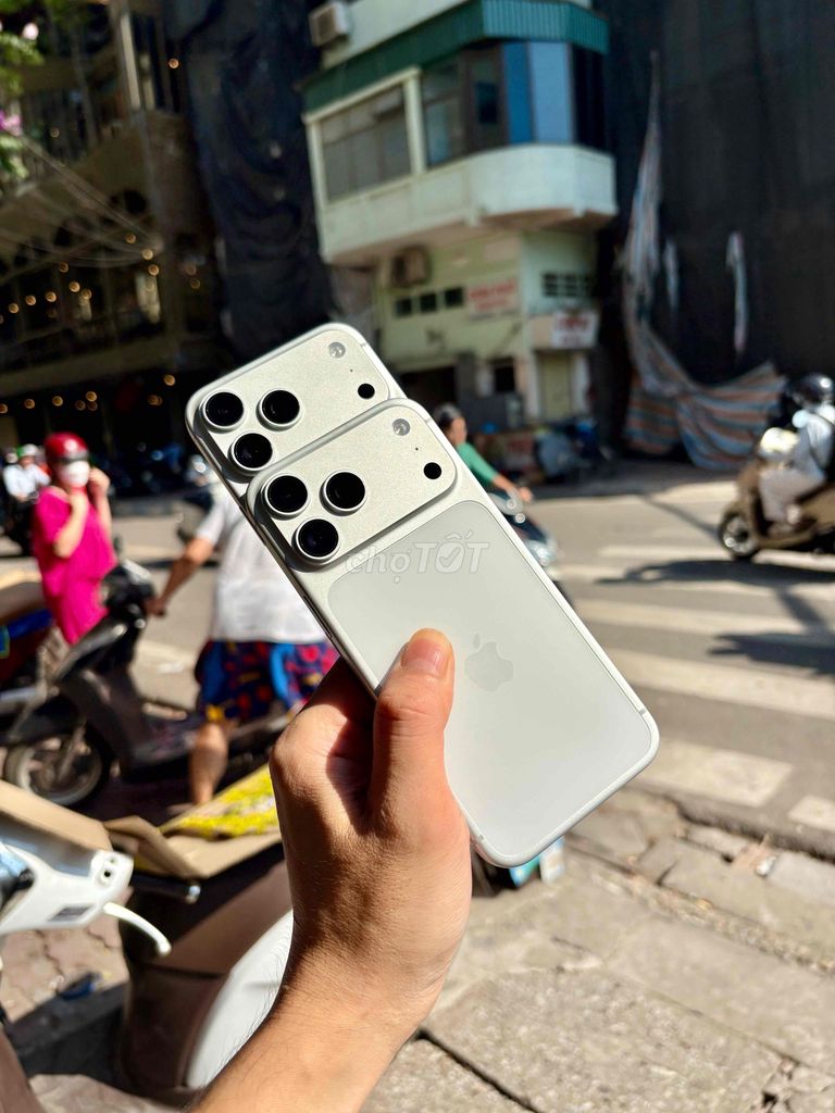 iphone 17ProMax256gb Trắng Likenew Việt Nam. Mua bán Điện thoại tại Quận Đống Đa Hà Nội được đăng bởi Quý Hoàng hình 1