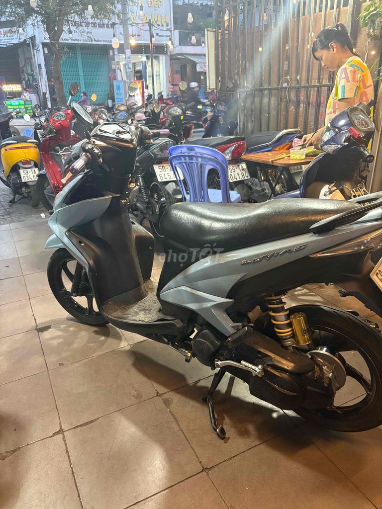 xe luvias fi  xe máy nhẹ êm hình ngoài đẹp. Mua bán Xe máy tại Quận 8 Tp Hồ Chí Minh được đăng bởi Long Hải hình 4