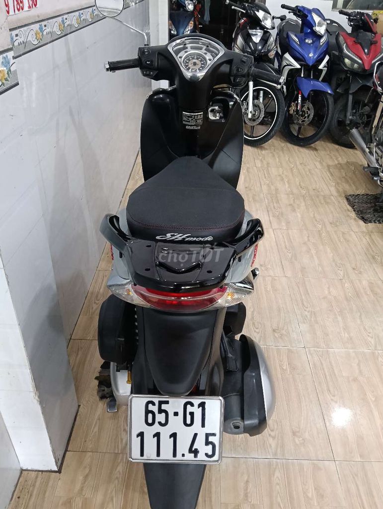 Honda SH Mode màu Xám. Mua bán Xe máy tại Quận Ninh Kiều Cần Thơ được đăng bởi Ti hình 4