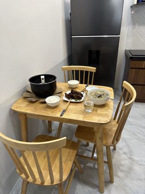 Bộ bàn ghế ăn. Mua bán Bàn ghế tại Quận 12 Tp Hồ Chí Minh được đăng bởi Thùy Trâm