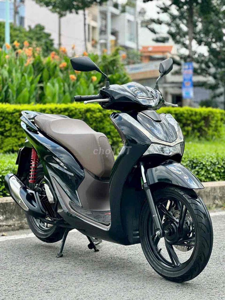 SH125 CBS 2022 Màu đen siêu sang